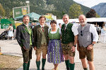 LH-Stv. Khom mit den Bürgermeistern des Ausserlandes, Thomas Schönauer (Bad Aussee), Franz Steinegger (Grundlsee) und Gerald Loitzl (Altaussee) sowie Bundesratspräsident Peter Samt (v.l.n.r.) © Land Steiermark; Verwendung bei Quellenangabe honorarfrei LH-Stv. Khom mit den Bürgermeistern des Ausserlandes, Thomas Schönauer (Bad Aussee), Franz Steinegger (Grundlsee) und Gerald Loitzl (Altaussee) sowie Bundesratspräsident Peter Samt (v.l.n.r.)