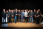 40 Jahre Landeswarnzentrale Steiermark: LH Mario Kunasek bedankte sich bei ehemaligen und aktiven Mitarbeitern - unter ihnen die aktive Leitung (Harald Eitner und Günter Hohenberger) sowie die Vorgänger (Kurt Kalcher und Gerald Pizzera). © Land Steiermark/ Jesse Streibl; Verwendung bei Quellenangabe honorarfrei 40 Jahre Landeswarnzentrale Steiermark: LH Mario Kunasek bedankte sich bei ehemaligen und aktiven Mitarbeitern - unter ihnen die aktive Leitung (Harald Eitner und Günter Hohenberger) sowie die Vorgänger (Kurt Kalcher und Gerald Pizzera).