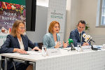 Pressekonferenz mit PH-Steiermark-Rektorin Beatrix Karl, Agrarlandesrätin Simone Schmiedtbauer und Bildungslandesrat Stefan Hermann (v.l.) im Medienzentrum Steiermark. © Land Steiermark/Robert Binder; Verwendung bei Quellenangabe honorarfrei Pressekonferenz mit PH-Steiermark-Rektorin Beatrix Karl, Agrarlandesrätin Simone Schmiedtbauer und Bildungslandesrat Stefan Hermann (v.l.) im Medienzentrum Steiermark.