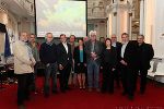 Die Literaten Dževad Karahasan, Martin Krusche und Gerhard Melzer (links neben) Landesrat Buchmann; Frido Hütter, Elisabeth Arlt, Peter Wolf, Gottfried Wagner, Anna Badora, Peter Pakesch, Eberhard Schrempf und Max Aufischer © Foto Frankl Die Literaten Dževad Karahasan, Martin Krusche und Gerhard Melzer (links neben) Landesrat Buchmann; Frido Hütter, Elisabeth Arlt, Peter Wolf, Gottfried Wagner, Anna Badora, Peter Pakesch, Eberhard Schrempf und Max Aufischer