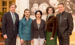 LH Franz Voves, Felix Moser, Barbara Schlachter-Delago (FAmOs), Obfrau Martina Weixler und Moderator Alfons Haider diskutierten angeregt über das Thema Homosexualität und Familie (v.l.). LH Franz Voves, Felix Moser, Barbara Schlachter-Delago (FAmOs), Obfrau Martina Weixler und Moderator Alfons Haider diskutierten angeregt über das Thema Homosexualität und Familie (v.l.).