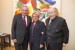 LH Hermann Schützenhöfer und Altlandeshauptmann Josef Krainer gratulierten Waltraud Klasnic zum 70. Geburtstag © Fotos: Foto Fischer; bei Quellenangabe honorarfrei LH Hermann Schützenhöfer und Altlandeshauptmann Josef Krainer gratulierten Waltraud Klasnic zum 70. Geburtstag