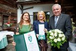 LR Doris Kampus (l.) gratulierte in Vertretung von LH-Stv. Michael Schickhofer. LR Doris Kampus (l.) gratulierte in Vertretung von LH-Stv. Michael Schickhofer.
