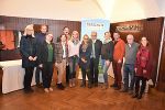 Tierschutz-Ombudsfrau Dr. Barbara Fiala-Köck mit den VertragspartnerInnen des Landes im Bereich Tierverwahrung. © Land Steiermark Tierschutz-Ombudsfrau Dr. Barbara Fiala-Köck mit den VertragspartnerInnen des Landes im Bereich Tierverwahrung.