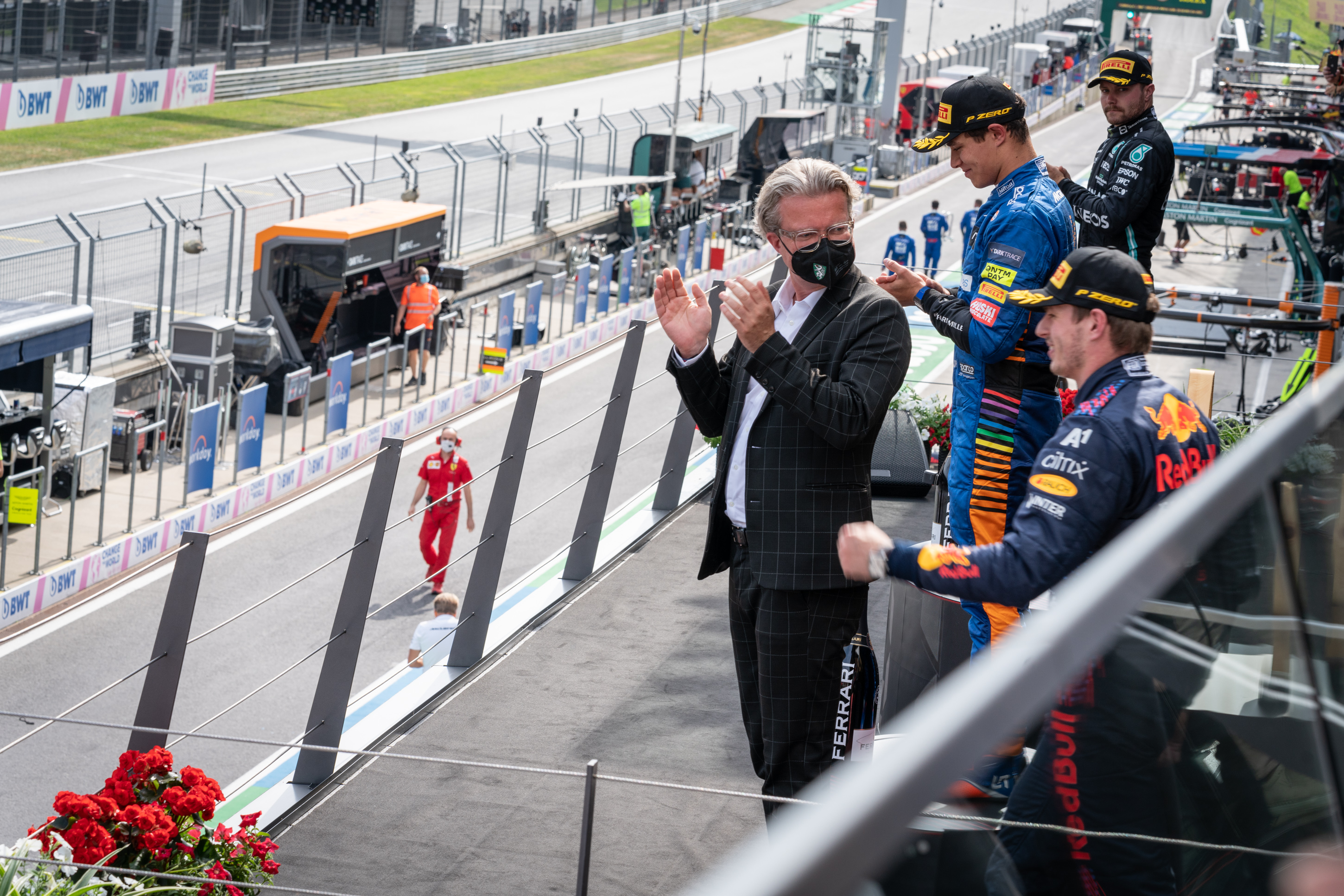 Max Verstappen, LR Drexler, Lando Norris, Valtteri Bottas © steiermark.at/Streibl Max Verstappen, LR Drexler, Lando Norris, Valtteri Bottas