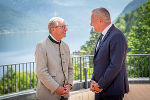 Landeshauptmann Wilfried Haslauer und Landeshauptmann Mario Kunasek am Grundlsee © Foto: Land Steiermark/Streibl; bei Quellenangabe honorarfrei Landeshauptmann Wilfried Haslauer und Landeshauptmann Mario Kunasek am Grundlsee