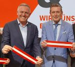 LH Mario Kunasek (l.) freut sich über die Entscheidung von Verkehrsminister Peter Hanke (r.) zur Pyhrnautobahn.