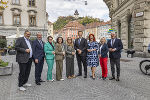 Österreichs Gesundheitslandesräte tagten in Graz: Peter Hacker (Wien), Anton Kasser (Niederösterreich), Beate Prettner (Kärnten), Daniela Gutschi (Salzburg), Ulrike Königsberger-Ludwig (Staatssekretärin), Karlheinz Kornhäusl (Steiermark), Cornelia Hagele (Tirol), Christiane Teschl-Hofmeister (Niederösterreich), Martin Antauer (Niederösterreich) (v.l.)
 
 