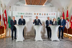 Pressekonferenz nach der LH-Konferenz auf Schloss Seggau: LH Peter Kaiser, LH Anton Mattle, LH Mario Kunasek, Vizekanzler Andreas Babler, Außenministerin Beate Meinl-Reisinger und Staatssekretär Alexander Pröll (v.l).