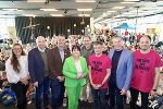 LAbg. Bruno Aschenbrenner, Bildungslandesrat Stefan Hermann, Landeshauptmann-Stv. Manuela Khom, NAbg. Wolfgang Moitzi, Spielbergs Bgm. Manfred Lenger und Mitarbeiter zeigten sich von diesem tollen Projekt begeistert. © Land Steiermark/Büro LR Hermann; Verwendung bei Quellenangabe honorarfrei
