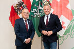 Landeshauptmann Mario Kunasek (r.) empfing den Botschafter von Georgien, Alexander Maisuradze, in der Grazer Burg. © Land Steiermark/Binder; bei Quellenangabe honorarfrei