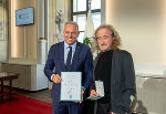 Ehrenzeichen des Landes Steiermark für Wissenschaft, Forschung und Kunst für: LH Mario Kunasek (li.) mit Gustav Troger