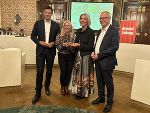 Eine Gruppe von 4 Personen in der Landstube 