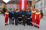 Flaggenparade in Bad Radkersburg: LH Mario Kunasek mit der Delegation der Wasserrettung.