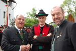 Schrittwieser mit den Bürgermeistern Luis Kröll (Schenna) und Walter Eichmann (Stainz), deren Gemeinden eine 25jährige Partnerschaft verbindet (v.l.)  (Foto Sepp Reinprecht, Abdruck honorarfrei)
