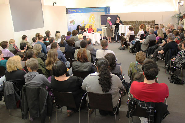 Bis zum letzten Platz gefüllt: Das Medienzentrum Steiermark, wo die Diskussion stattfand. © europe direct Steiermark / js