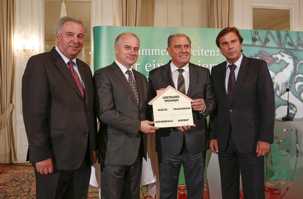 LH-Stv. Schützenhöfer, LR Seitinger, LH-Stv. Schrittwieser und LH Voves (v.l.) © steiermark.at (Scheriau); bei Quellenangabe honorarfrei