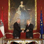Bundespräsident Heinz Fischer beglückwünschte Landeshauptmann Hermann Schützenhöfer.