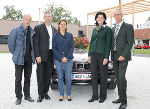 ABZ-Leiter Manfred Lux begrüßte (2.v.l.) Architekt Ferdinand Certov, LR Doris Kampus, NAbg. Barbara Riener und LIG-Prokurist Karl Skela beim Herbstfest (v.l.)