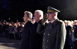 Bürgermeister Siegfried Nagl, Landeshauptmann Hermann Schützenhöfer und Brigardier Heinz Zöllner bei der Angelobung der Rekrutinnen und Rekruten