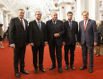 Der Vizepräsident des Deutschen Bundestags Johannes Singhammer, Landeshauptmann Hermann Schützenhöfer, Zweiter Nationalratspräsident Karl-Heinz Kopf und der Vizepräsident der Ungarischen Nationalversammlung Gergely Gulyás und Honorarkonsul Rudi Roth (v.l.)