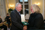LH Schützenhöfer ehrte den ehemaligen LT-Präsidenten Kurt Flecker