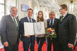 H Hermann Schützenhöfer, Arnold Schwarzenegger, Christina Schwarzenegger-Shriver, Gerald Schöpfer und Ferdinand Krainer (v.l.) bei der Preisverleihung