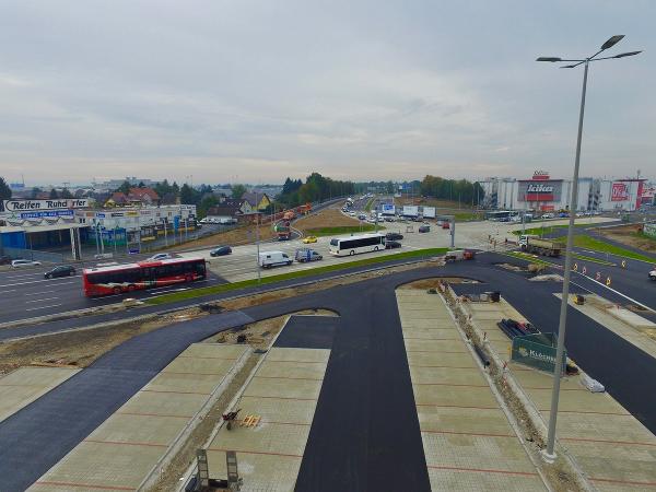 Moderne neue Verkehrslösung: Der Weblinger Kreisverkehr © Fotos: prtrumler; bei Quellenangabe honorarfrei