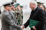 Die neu ernannten steirischen Offiziere und Unteroffiziere begrüßte Landeshauptmann Hermann Schützenhöfer im Grazer Burghof.