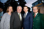 Landesrätin Barbara Eibinger-Miedl, Landeshauptmann Hermann Schützenhöfer, Bundeskanzler Sebastian Kurz und Landesrat Christopher Drexler beim diesjährigen Empfang der Steirer in Wien. Landesrätin Barbara Eibinger-Miedl, Landeshauptmann Hermann Schützenhöfer, Bundeskanzler Sebastian Kurz und Landesrat Christopher Drexler beim diesjährigen Empfang der Steirer in Wien.