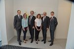 v.l.n.r.: Dr. Herwig Lindner (Präsident der Ärztekammer Steiermark), Dr. Johanna Leitner (Betreiberin), LR Christopher Drexler (Gesundheitslandesrat), Dr. Elisabeth Wejbora (Betreiberin), GKK-Obmann Ing. Josef Harb, Dr. Moritz Bobik (Manager) © Reisinger v.l.n.r.: Dr. Herwig Lindner (Präsident der Ärztekammer Steiermark), Dr. Johanna Leitner (Betreiberin), LR Christopher Drexler (Gesundheitslandesrat), Dr. Elisabeth Wejbora (Betreiberin), GKK-Obmann Ing. Josef Harb, Dr. Moritz Bobik (Manager)