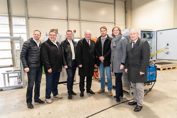 Dietmar Mauschitz (EEG), Martin Graf, Horst Bischof (TU Graz), Hermann Schützenhöfer, Martin Handl (EEG), Barbara Eibinger-Miedl, Christian Purrer (v.l) ©      