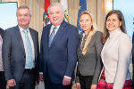 ARCHIVFOTO VOR COVID 19: LH-Stv. Anton Lang, LH Hermann Schützenhöfer, LR Juliane Bogner-Strauß und LR Doris Kampus (v.l.) © Land Steiermark; bei Quellenangabe honorarfrei ARCHIVFOTO VOR COVID 19: LH-Stv. Anton Lang, LH Hermann Schützenhöfer, LR Juliane Bogner-Strauß und LR Doris Kampus (v.l.)