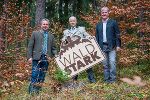 v.l.n.r.: Präs. Franz Titschenbacher, LR Ök.-Rat Johann Seitinger, Obmann Paul Lang © Lebensressort / Streibl v.l.n.r.: Präs. Franz Titschenbacher, LR Ök.-Rat Johann Seitinger, Obmann Paul Lang