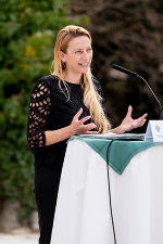 Gesundheitslandesrätin Juliane Bogner-Strauß: "Es sind zwei Säulen auf denen die steirische Impfstrategie ruht." © Land Steiermark/Jesse Streibl. Bei Quellenangabe honorarfrei. Gesundheitslandesrätin Juliane Bogner-Strauß: "Es sind zwei Säulen auf denen die steirische Impfstrategie ruht."