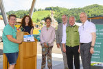 Auszeichnung von Barbara Größbauer aus Bad Gams: Gewinnerin Barbara Größbauer, Referatsleiterin Ingrid Winter, Fachgruppenobfrau KommR Daniela Müller-Mezin, ORF Steiermark Landesdirektor Gerhard Koch, Obmann des Dachverbandes der steirischen Abfallwirtschaftsverbände Wolfgang Neubauer und Nachhaltigkeitslandesrat Hans Seitinger (v.l.). © Pixelmaker.at; Nutzung bei Quellenangabe honorarfrei