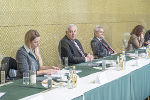 LR Bogner-Strauß, LH Schützenhöfer und LH-Stv. Lang fordern bundeseinheitliche Maßnahmen. LR Bogner-Strauß, LH Schützenhöfer und LH-Stv. Lang fordern bundeseinheitliche Maßnahmen.