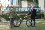 v.l.n.r.: MTB-Koordinator Markus Pekoll und Sport-LR Christopher Drexler im Rahmen der Präsentation des neuen MTB-Koordinators Anfang 2021.