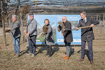 Johann Janker, Firma ECOwind, Leonhard Steinbauer, Versuchsstation Haidegg, LR Ursula Lackner, LR Johann Seitinger und Franz Grießer, Leiter der Abteilung 10 - Land- und Forstwirtschaft beim Spatenstich der neuen PV-Anlage © Foto: Land Steiermark/Binder; bei Quellanangabe honorarfrei Johann Janker, Firma ECOwind, Leonhard Steinbauer, Versuchsstation Haidegg, LR Ursula Lackner, LR Johann Seitinger und Franz Grießer, Leiter der Abteilung 10 - Land- und Forstwirtschaft beim Spatenstich der neuen PV-Anlage