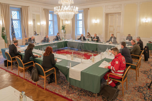 Anfang März 2022: Sitzung des Landeskoordinationsausschusses in der Grazer Burg. © Land Steiermark/Robert Binder; Verwendung bei Quellenangabe honorarfrei