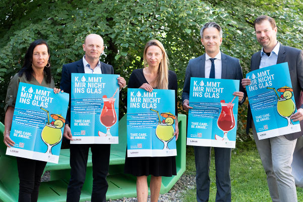 VIVID-Geschäftsführerin Claudia Kahr, WKO-Fachgruppenobmann Klaus Josef Friedl, Jugendlandesrätin Juliane Bogner-Strauß, Jugendstadtrat Kurt Hohensinner und Johannes Heher (Logo Jugendmanagement). © Stadt Graz; bei Quellenangabe honorarfrei