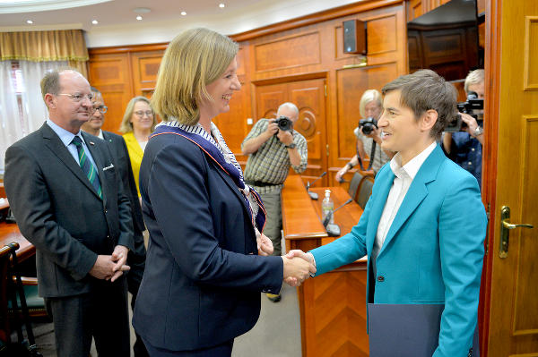 LR Barbara Eibinger-Miedl mit Premierministerin Ana Brnabić in Belgrad. © LandSteiermark, bei Quellenangabe honorarfrei