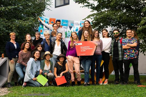 Junge Projektleiterinnen und Projektleiter und ESK-Freiwillige in der Steiermark. © LOGO Jugendmanagement; Verwendung bei Quellenangabe honorarfrei