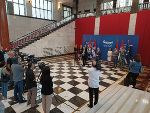 Im Regierungsgebäude der AP Vojvodina haben Ministerpräsident Mirović und Landesrat Drexler das Partnerschaftsabkommen unterzeichnet © Land Steiermark Im Regierungsgebäude der AP Vojvodina haben Ministerpräsident Mirović und Landesrat Drexler das Partnerschaftsabkommen unterzeichnet