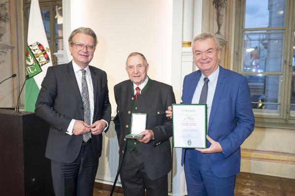 LH Christopher Drexler, Robert Ofner, LH-Stv. Anton Lang (v.l.). © Fischer/ Land Steiermark