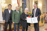 LH Christopher Drexler mit Stefanie Werger, Gerald Schöpfer und Josef Krainer (v.r.). © Fischer/ Land Steiermark LH Christopher Drexler mit Stefanie Werger, Gerald Schöpfer und Josef Krainer (v.r.).