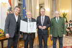 Gerald Schöpfer, LH Christopher Drexler, Bernhard Pelzl, Josef Krainer (v.r.). © Fischer/ Land Steiermark Gerald Schöpfer, LH Christopher Drexler, Bernhard Pelzl, Josef Krainer (v.r.).
