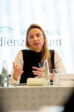 Für Landesrätin Juliane Bogner-Strauß dürfen Pflege-Institutionen durch die Pandemie keinen Verlust erleiden. © Bilder: Land Steiermark/Robert Binder; Verwendung bei Quellenangabe honorarfrei