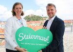 v.l.: Landesrätin Barbara Eibinger-Miedl und Michael Feiertag (Geschäftsführer Steirische Tourismus und Standortmarketing GmbH). © Land Steiermark v.l.: Landesrätin Barbara Eibinger-Miedl und Michael Feiertag (Geschäftsführer Steirische Tourismus und Standortmarketing GmbH).