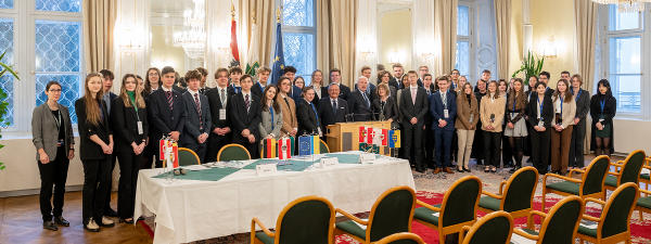 Das Österreichische Schülerparlament ist zu Gast in Graz. © Foto: Land Steiermark/Binder; bei Quellanangabe honorarfrei